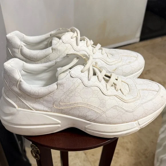 Gucci Cream Textured Sneakers
